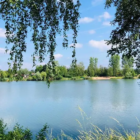 Wohnen-auf-zeit-am-see فندق